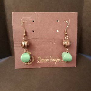 Premier Designs Antiqued Copper Tone Ambassador Pierced Earrings on Card